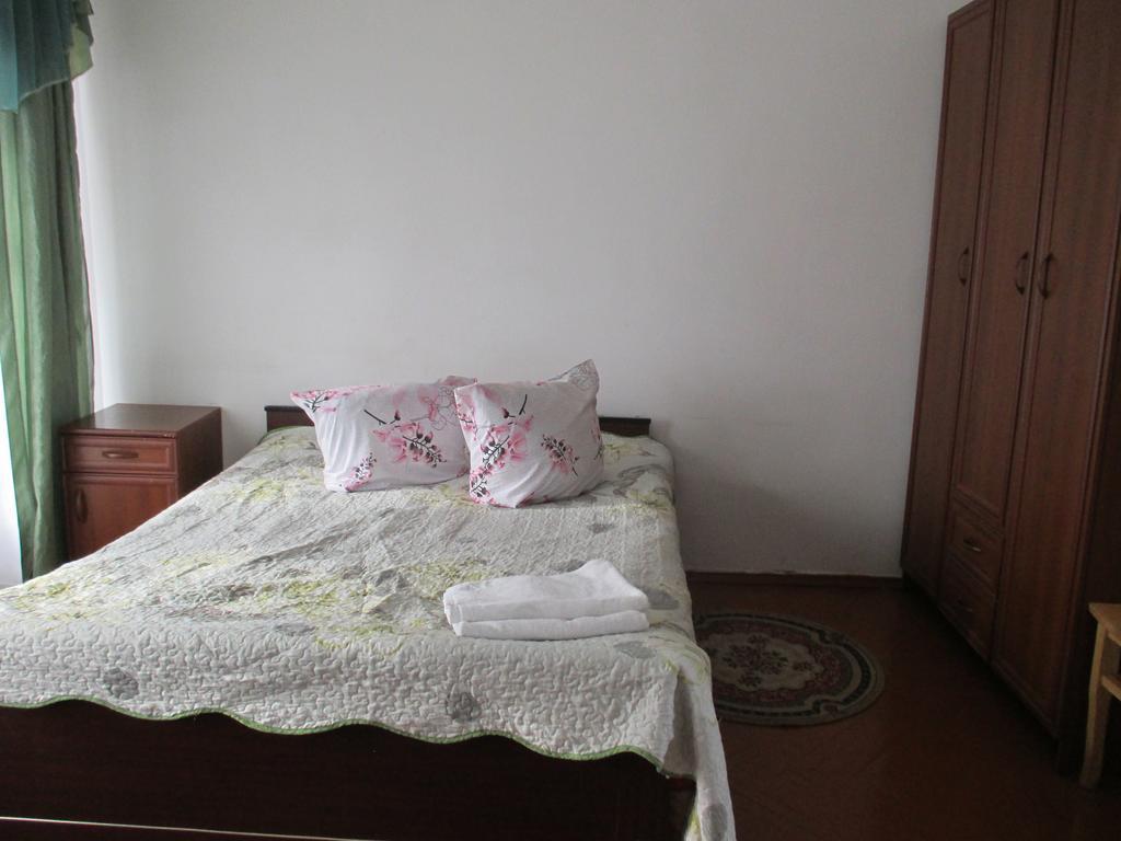 Otel Issyk-Kul Karakol Extérieur photo