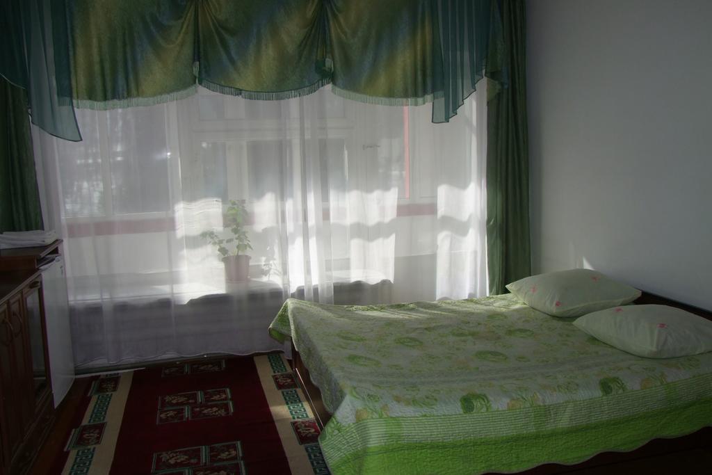 Otel Issyk-Kul Karakol Extérieur photo