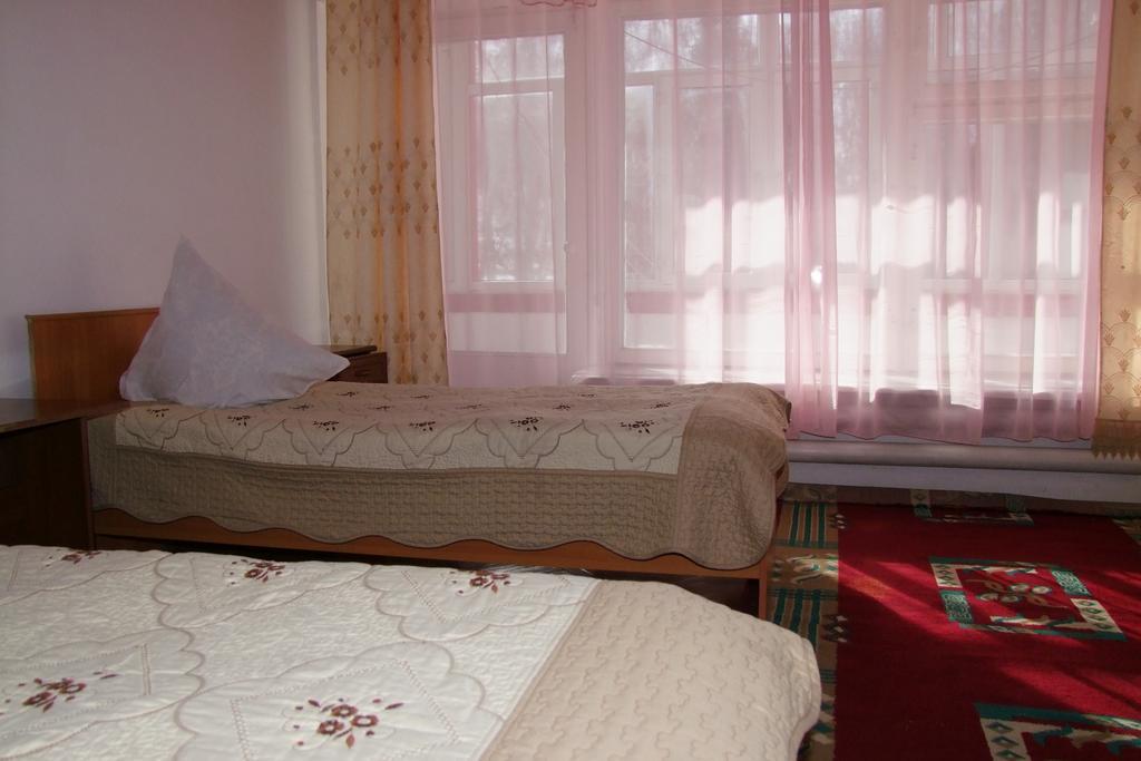 Otel Issyk-Kul Karakol Extérieur photo