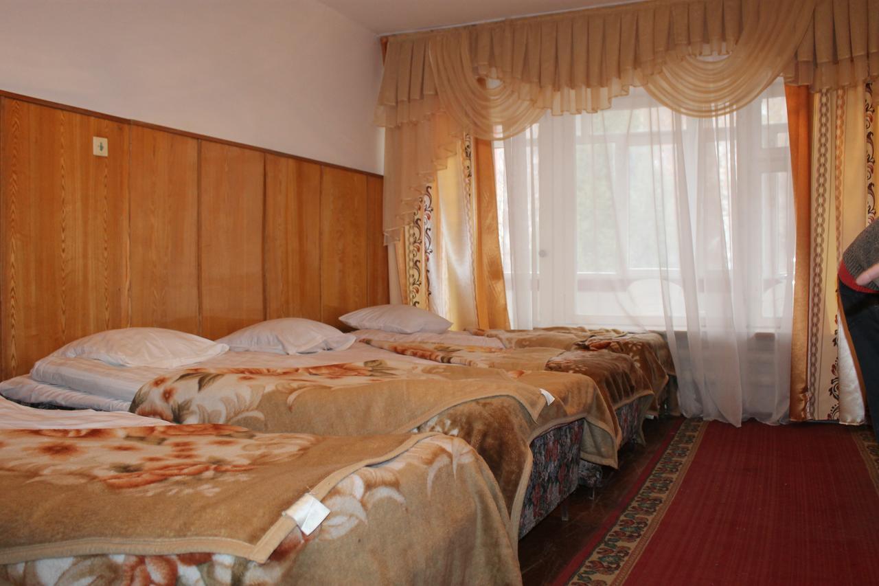 Otel Issyk-Kul Karakol Extérieur photo